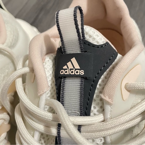 Sold - Adidas Alphaboost V1 2022 Running Shoes Unisex (Men’s size 6) - Picture 14 of 16